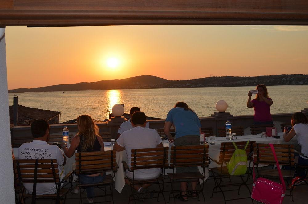 Ayvalik Palas Hotel Exterior photo