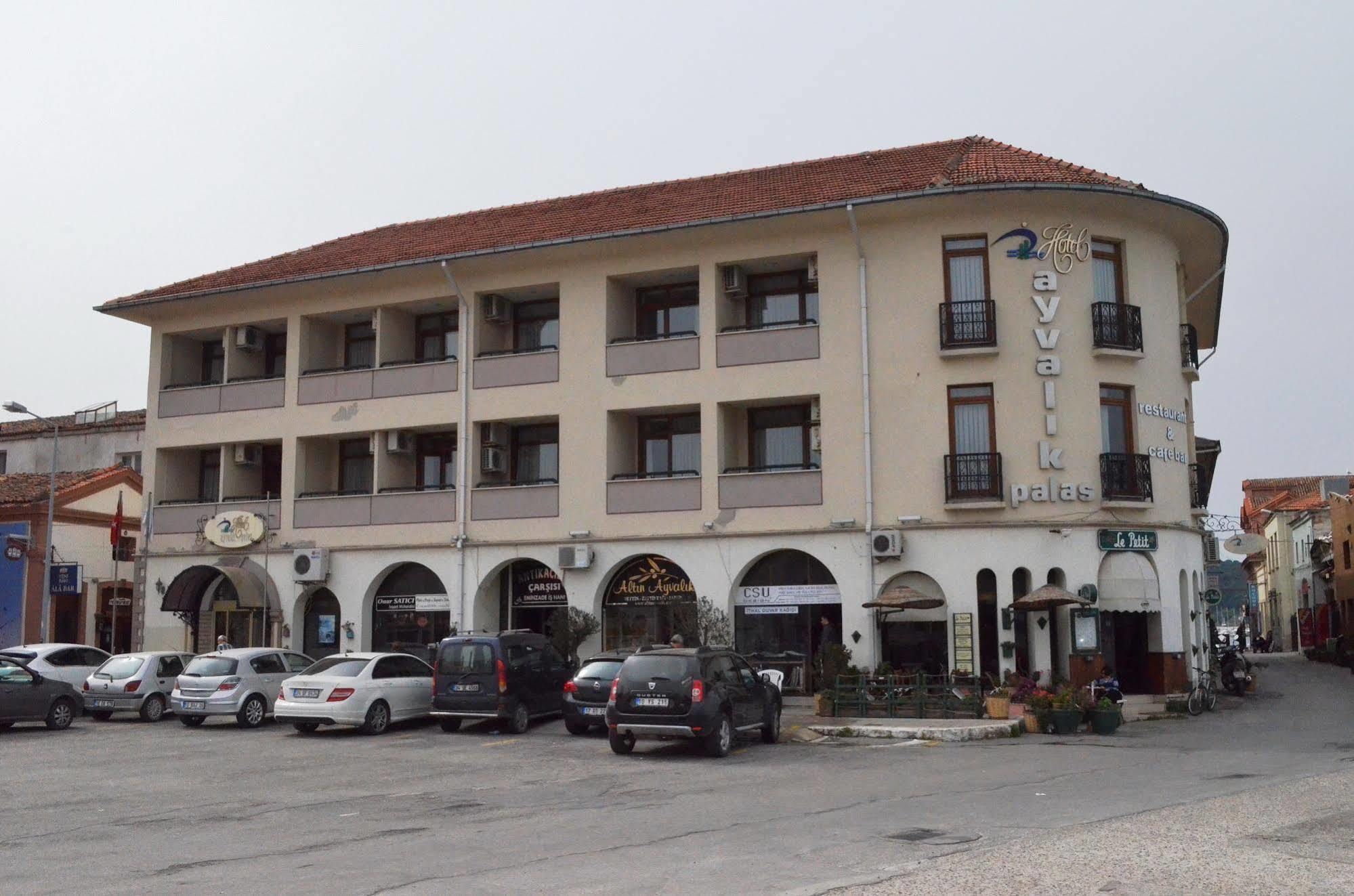 Ayvalik Palas Hotel Exterior photo